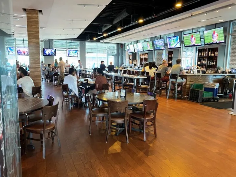 Dining room at Tobacco Road Sports Durham - nctriangledining.com