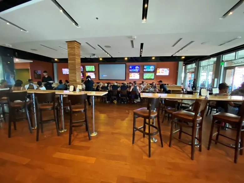 Dining room at Tobacco Road Sports Durham - nctriangledining.com