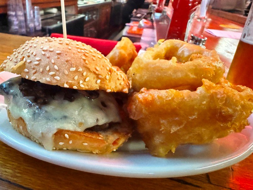 Burger and onion rings at Players Retreat in Raleigh - NC Triangle Dining