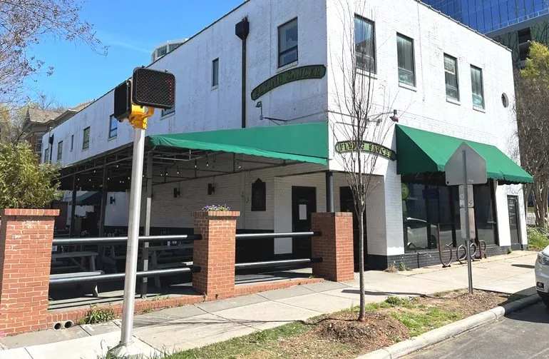 Flying Saucer in Raleigh - nctriangledining.com