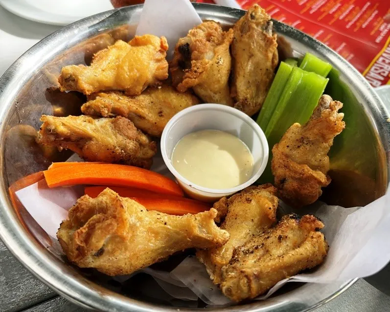 Dry rub wings at the Flying Saucer in Raleigh - nctriangledining.com