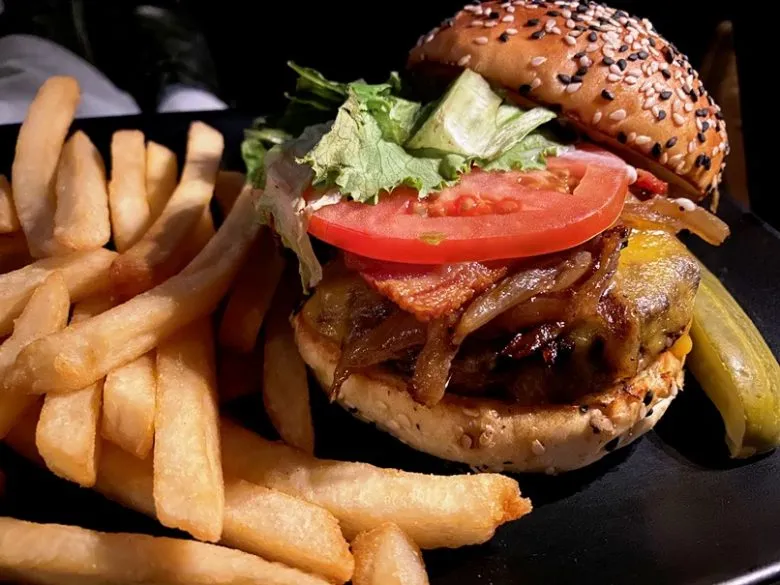 Royale with cheese at Alamo Drafthouse in Raleigh - nctriangledining.com