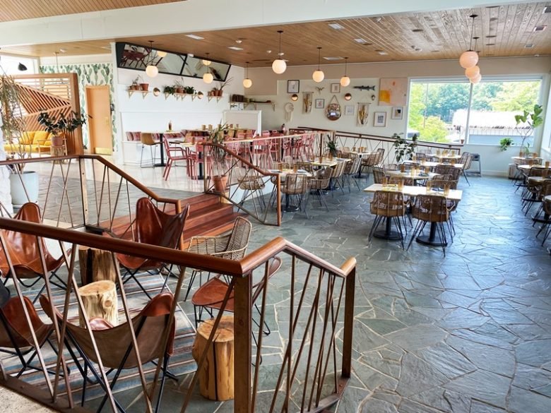 Dining room at Hello Sailor in Cornelius, NC near Lake Norman - nctriangledining.com