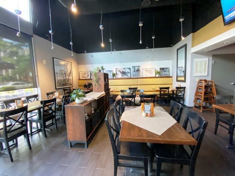 Interior of Pizzeria Omaggio in Charlotte - nctriangledining.com