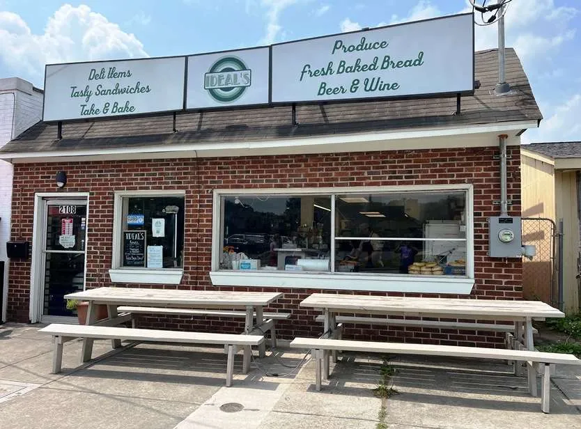 Ideal's Sandwich and Groceries, Durham - nctriangledining.com