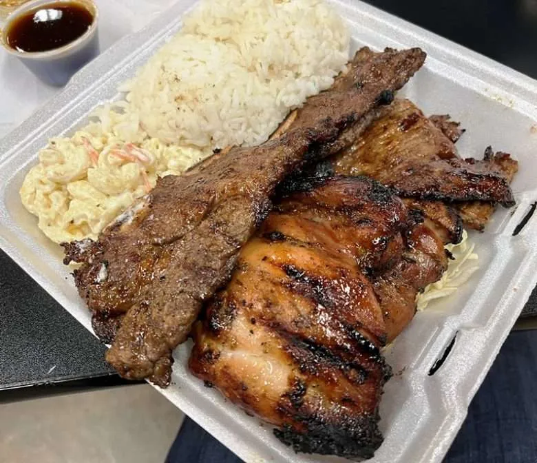 BBQ ribs, chicked and beef at Ni Armor's Hawaiian and Polynesian BBQ , Burlington NC - nctriangledining.com