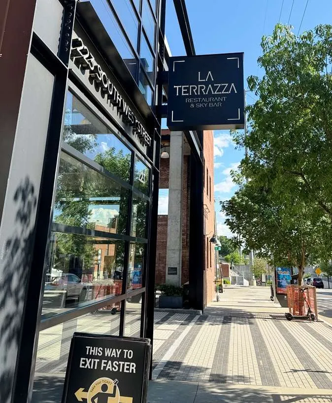 Entrance to La Terrazza in Raleigh - nctriangledining.com