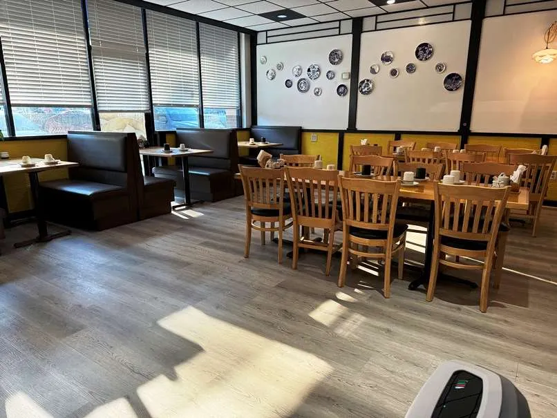 Dining room at Q Noodles in Cary - nctriangledining.com