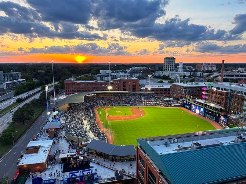 Sunset over DBAP at the Lenny in Durham - nctriangledining.com